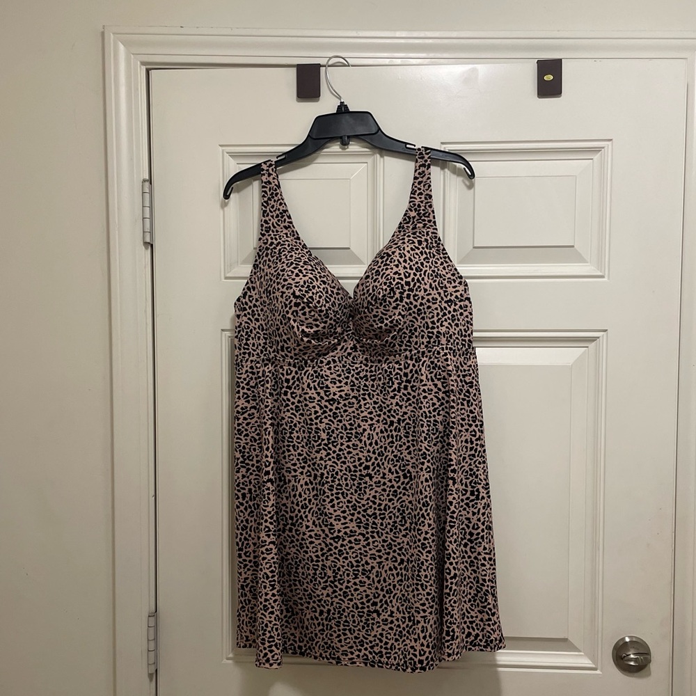 Beautiful leopard swim dress from Lane Bryant.  Protective liner still attached.